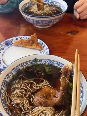 Jinlong Noodle Shop (Chunhui Road)