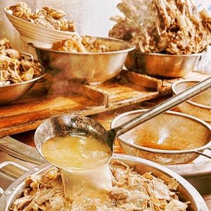 Wangfu Beef Bone Soup Hot Pot • Vermicelli Soup (Xueshi Street Branch)