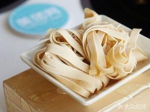 Zhaoji Huangfen Chicken Rice