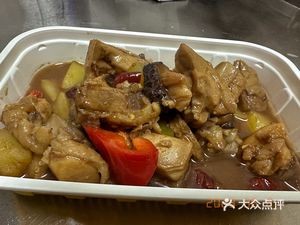 Yang Mingyu Huangfen Chicken Rice