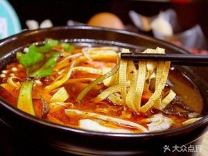Qia Qia Noodle Shop (Lianshi Building Store)