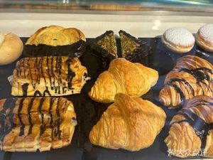 German Uncle Brotecke (Shaxi Ancient Town Store)