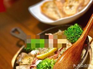 Cai Gen Tan · Sakura La