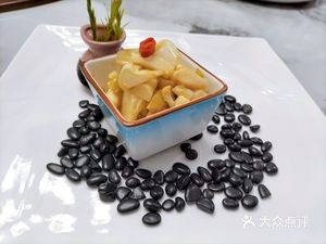 Xin Shan Yun Ge (Guangzhong Media Building Branch)