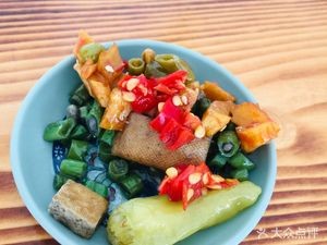 Yellow Braised Chicken Rice (Huaihai Street Store)