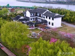 Huang Gong Tang Ecological Farm · Catering · Fishing · Barbecue · Earth Oven · Team Building Base