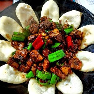 You Ji Restaurant · Earth Pot Chicken