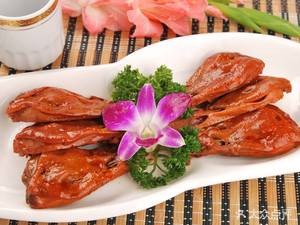 Le Yang Sheng Beef Bone Soup (Rhine Plaza Store)