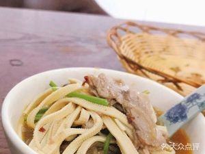 Luo Shi Cha Hua Beef Soup (Fengmen Branch)