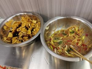 Chili Soup Beef Noodles King (Kuata Market Store)