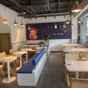 Aidosti Light Food Store (Stadium Branch)