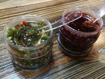 Yu Wei Xiang Rice and Bone Soup