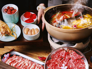 小辣椒泥炉火锅(宝文财富中心店)