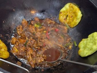 Lu Yuanwai's Earth Pot Chicken with Earth Pot Fish (Oriental Blue Sea Branch)