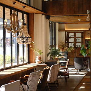 Skylark Garden Fusion Western Bistro