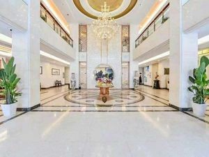 Long Gang Grand Hotel