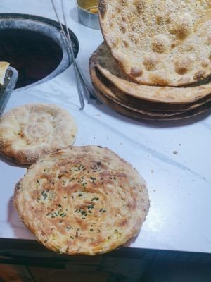 Xinjiang Naan · Xinjiang Steamed Buns