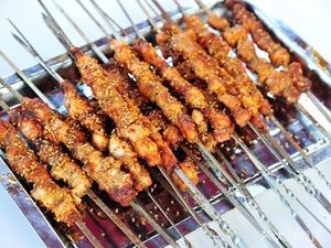 Lü Xia Noodles & Fried Skewers (Xinwang Huafu Junyuan Store)