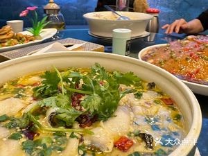 Xun Wei Lou Fine Huai Cuisine