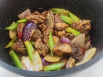 Yu Bayliang Chongqing Chicken Pot (Tian'e Lake Yintai City Store)