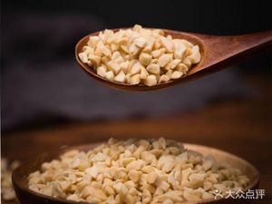 Hundred Beans & Buns: Pan-fried Dumplings, Tofu Pudding, Noodles, Breakfast