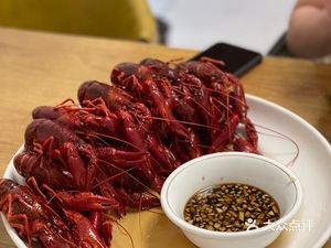 No Name Lobster House