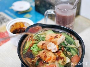 Aunt Zhao's Red Bean Spicy Hot Pot (Qingyi River Road Branch)