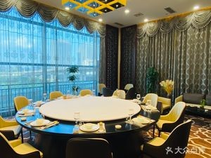 Hanjiang Chun Mei Shan Yan Lu Zhou Wei (Government District Branch)