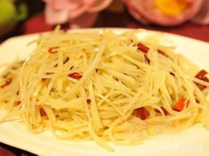 Tongfeng Gathering Restaurant (Linghua Building Store)
