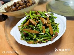 Village People Authentic Cuisine (Qinju Yuan East District Branch)