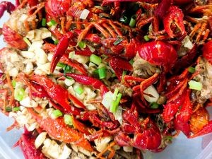 Erhu Lobster Barbecue (Apple Apartment Store)