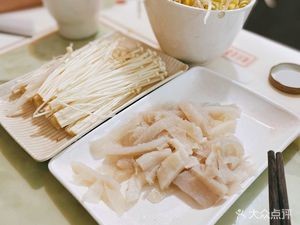 Guoxia Niu Za Guan (Shucheng Road Store)