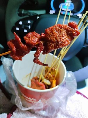 Xiao Zhao Spicy Skewers (Lu Yang Head Store)