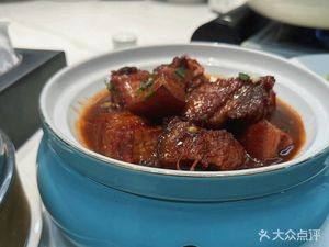 Lu Zhou Yi Pin Local Cuisine (Huaye Tianranju Store)