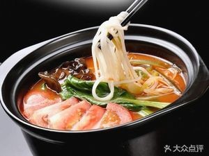 Authentic Yunnan Crossing-the-Bridge Rice Noodles (Tianmen Lake New界 Store)