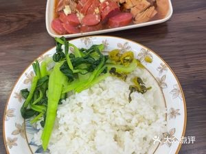 Wang's Longjiang Pig Trotter Rice