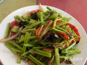 Li Family Restaurant (Changjiang West Road Branch)