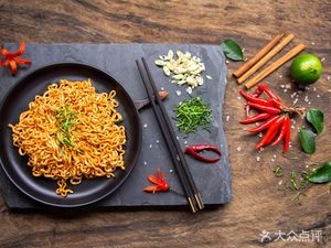 Yiding Skewers & Cold Noodles & Rice Noodles (Aquiliea Store)