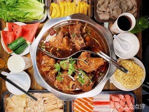 Man Gu Xiang Bone-in Pork Shoulder Buffet (Shihe Road Store)