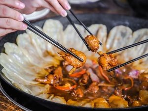 皖北朱家地锅鸡(西环中心广场南区店)