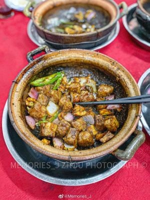 Wuzai Meishi Steamed Pot Specialties (Oriental Plaza Branch)