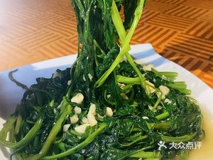 Fei Zai Fresh Pork Offal Rice Porridge