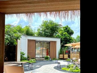 CHEE Zhi Ran Fang · Art Exhibition Hall