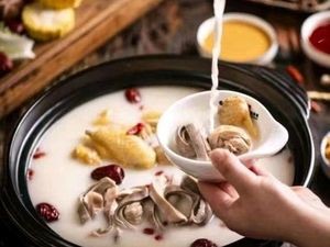 Miaoxin Pig's Trotter & Coconut Chicken (Beijiao Wanlian Plaza Store)
