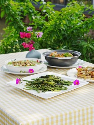 Tao Yuan Pots and Plants · Private Cuisine