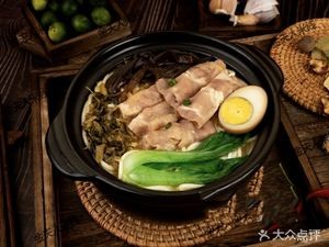 金夫人砂锅米线煲仔饭(富力店)