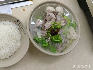 Yihong Authentic Longjiang Pig Trotter Rice Noodle King (Xinji Store)