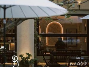 Wanwan's Bistro & Cafe · Wine Bar (Chancheng Hujing Road Branch)