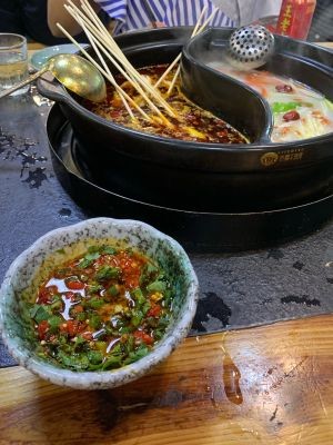 Chengdu Changshou Mama Hot Pot Skewers (Branch 520)
