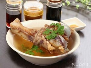 Zhouji Xiao Long Bao Mian Zhuang (Tangyuan Store)